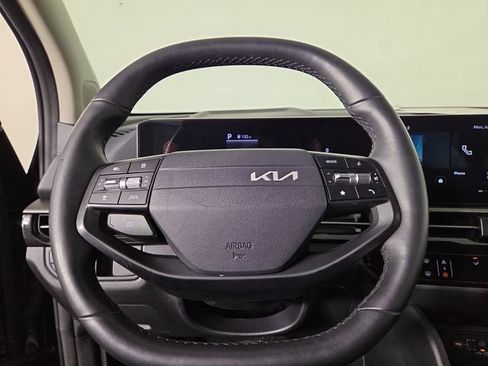 Certified 2026 Kia Sportage LX FWD image 20