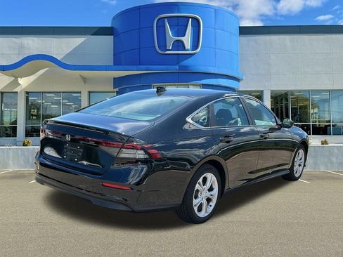 Used 2023 Honda Accord LX image 4