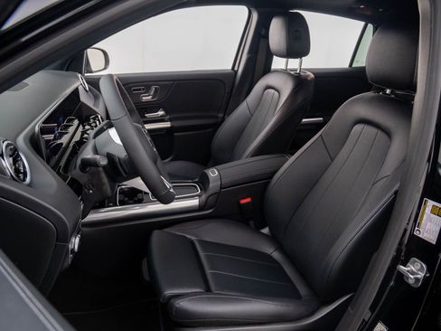 Used 2026 Mercedes-Benz GLA 250 4MATIC image 16