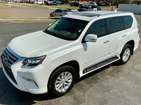Used 2017 Lexus GX 460 Premium image 5