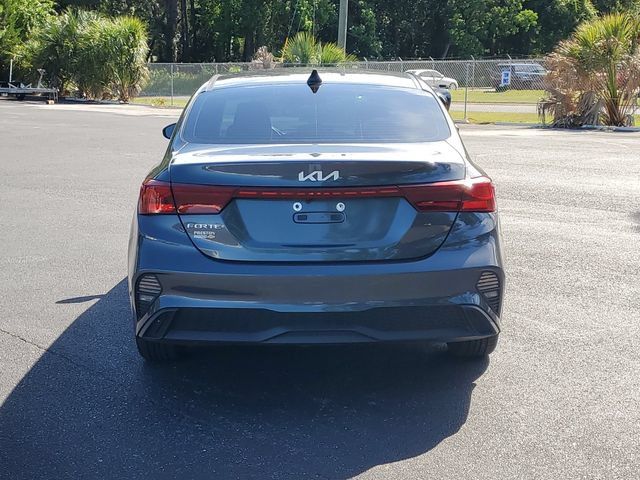 Used 2023 Kia Forte LXS FWD image 5
