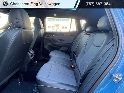 New 2026 Volkswagen Tiguan SE R-Line image 27