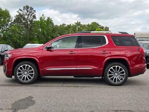 Used 2022 GMC Acadia Denali w/ Denali Ultimate Package image 2