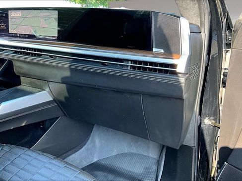 Used 2025 Cadillac Escalade Sport Platinum w/ LPO, Floor Liner Package AWD/4WD image 16