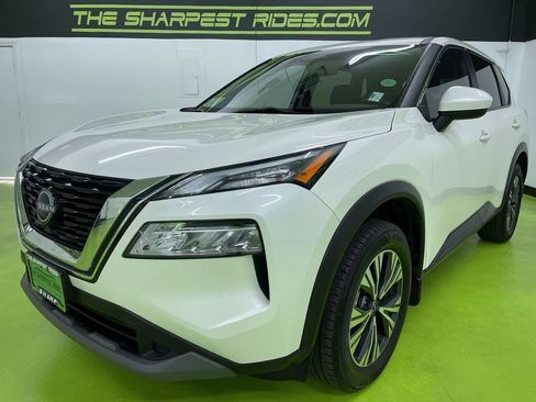 Used 2023 Nissan Rogue SV image 5