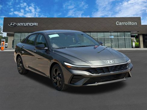 New 2026 Hyundai Elantra SEL Sport FWD image 4