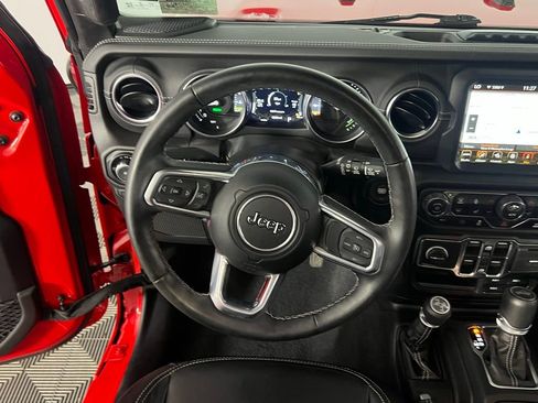 Used 2023 Jeep Wrangler Unlimited Sahara w/ Cold Weather Group image 14