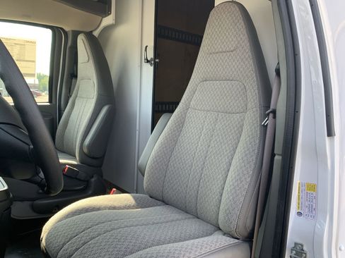 New 2025 GMC Savana 3500 1WT w/ Power Convenience Package image 36