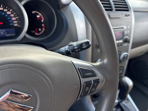 Used 2011 Suzuki Grand Vitara Premium image 22