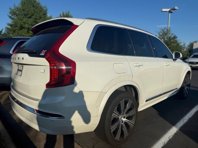 Used 2024 Volvo XC90 T8 Ultimate w/ Lounge Package AWD/4WD image 4