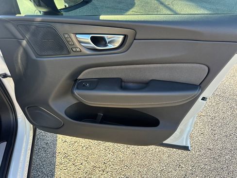 Used 2022 Volvo XC60 T8 R-Design w/ Advanced Package image 14