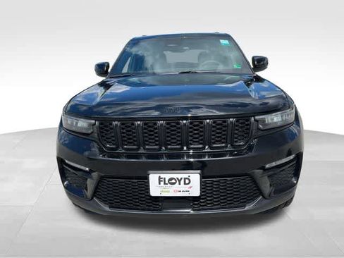 New 2025 Jeep Grand Cherokee Limited w/ Black Appearance Package image 8