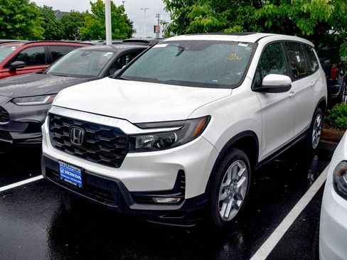 Used 2024 Honda Passport EX-L image 1