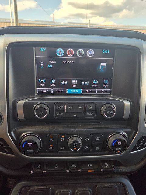 Used 2017 GMC Sierra 1500 SLT w/ SLT Premium Package AWD/4WD image 10