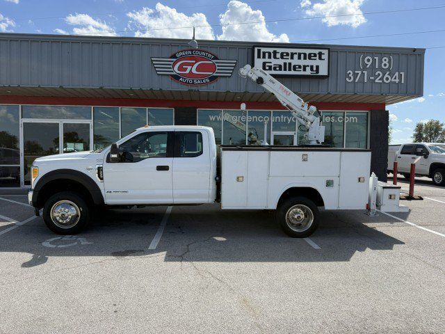 Used 2017 Ford F450 XL w/ Power Equipment Group AWD/4WD image 13