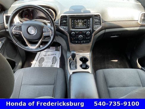 Used 2016 Jeep Grand Cherokee Laredo AWD/4WD image 44