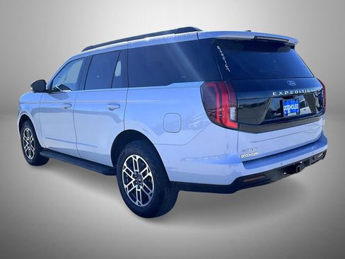 New 2026 Ford Expedition Active image 7