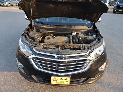 Used 2020 Chevrolet Equinox Premier AWD/4WD image 16