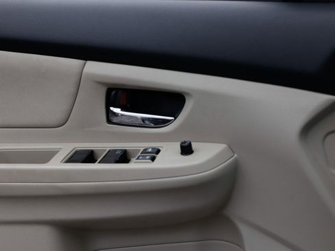 Used 2013 Subaru Impreza 2.0i Premium w/ All-Weather Pkg image 38