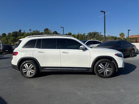 Used 2025 Mercedes-Benz EQB 250+ image 4
