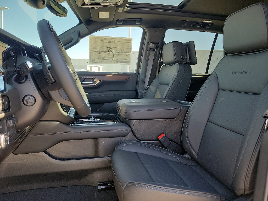 New 2026 GMC Yukon Denali w/ Denali Reserve Package AWD/4WD image 23
