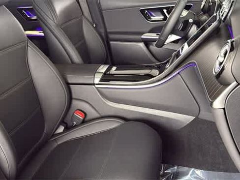 Certified 2026 Mercedes-Benz GLC 300 4MATIC image 35