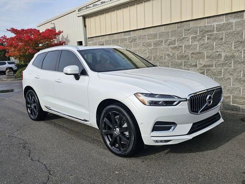 Used 2018 Volvo XC60 T6 Inscription w/ Convenience Package image 11