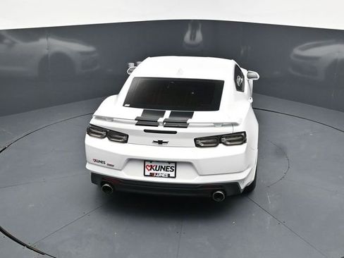 Used 2021 Chevrolet Camaro SS RWD image 39