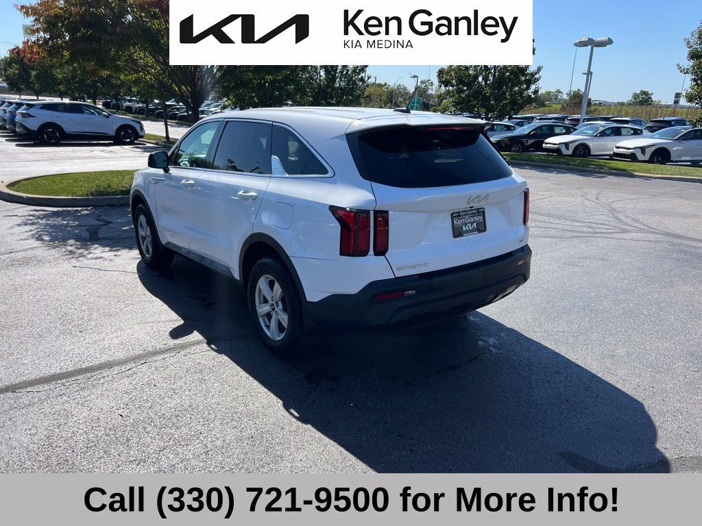 Certified 2023 Kia Sorento LX AWD/4WD image 15