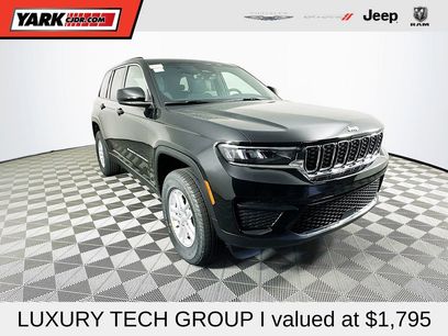 New 2025 Jeep Grand Cherokee Laredo w/ Luxury Tech Group I
