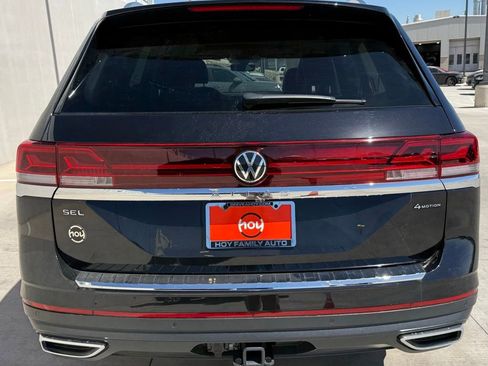 Used 2025 Volkswagen Atlas SEL image 5