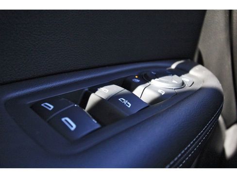 New 2025 Cadillac XT6 Luxury w/ LPO, Floor Liner Package image 16