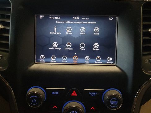 Used 2020 Jeep Grand Cherokee Laredo RWD image 25