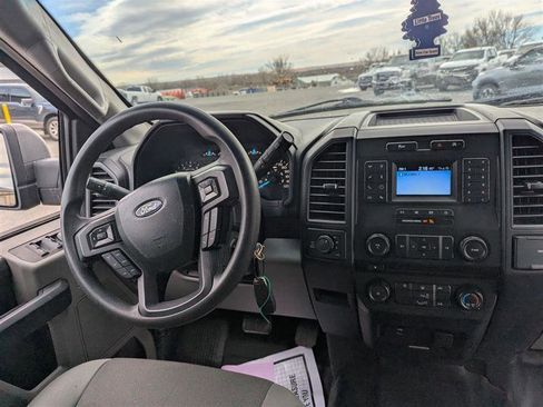 Used 2018 Ford F150 XL w/ Equipment Group 101A Mid AWD/4WD image 13