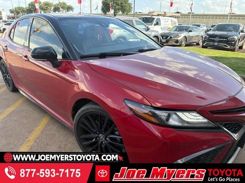 Used 2023 Toyota Camry XSE w/ Navigation Package FWD image 1