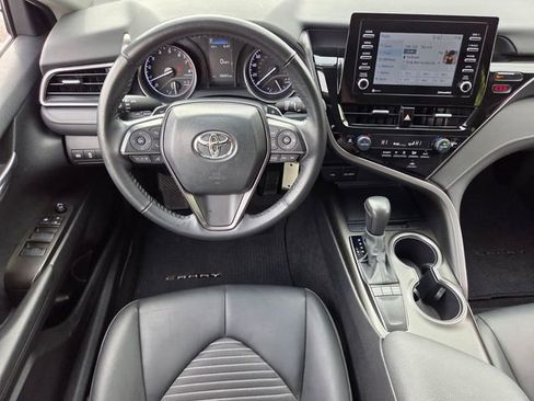 Used 2024 Toyota Camry SE FWD image 12