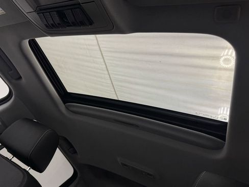 Used 2017 Chevrolet Silverado 3500 LTZ image 11