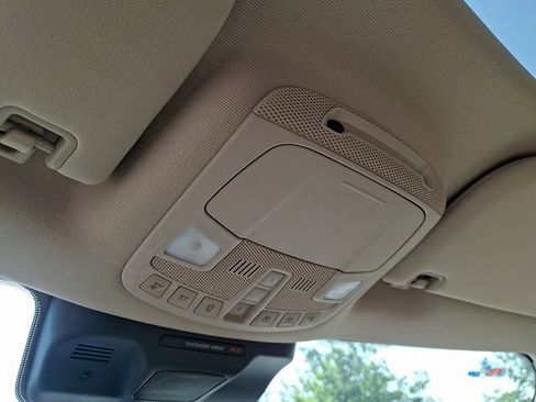 Used 2024 Ford Expedition Limited RWD image 29