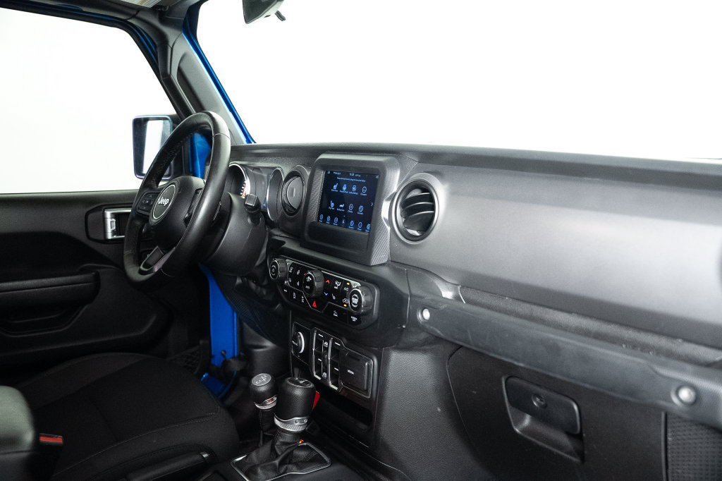 Used 2023 Jeep Gladiator Sport AWD/4WD image 38