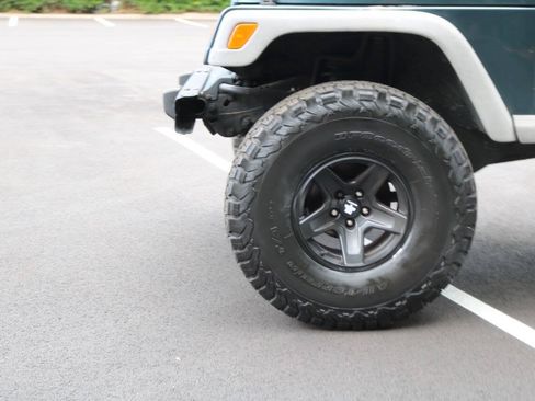 Used 2006 Jeep Wrangler X w/ Tire & Wheel Group (Ecco) AWD/4WD image 29