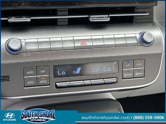 Certified 2024 Hyundai Kona SEL w/ Convenience Package AWD/4WD image 32