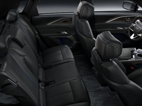 New 2026 Cadillac Lyriq V image 30