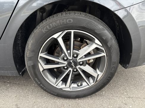 Used 2023 Kia Forte LXS w/ LXS Technology Package image 14