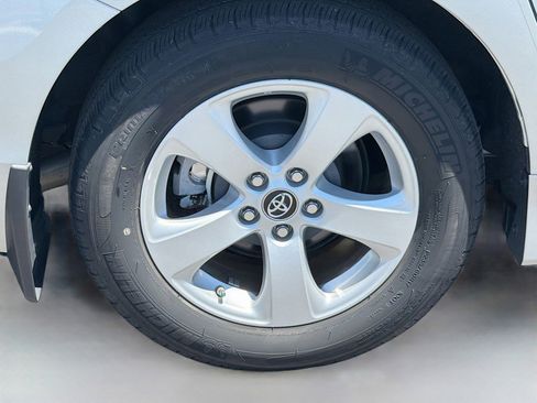 Used 2020 Toyota Sienna LE FWD image 9