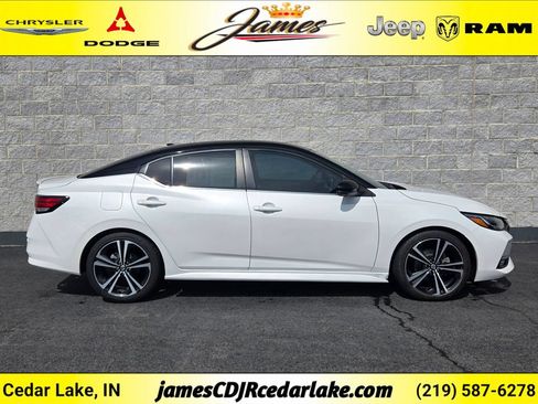 Used 2023 Nissan Sentra SR w/ SR Premium Package FWD image 6