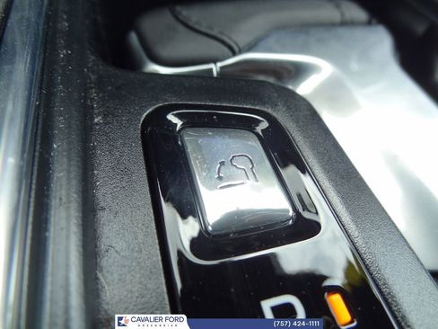 Certified 2024 Ford F150 Platinum w/ FX4 Off-Road Package image 34