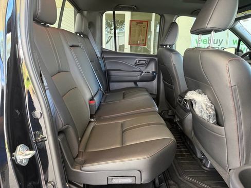 Used 2025 Honda Ridgeline TrailSport image 30