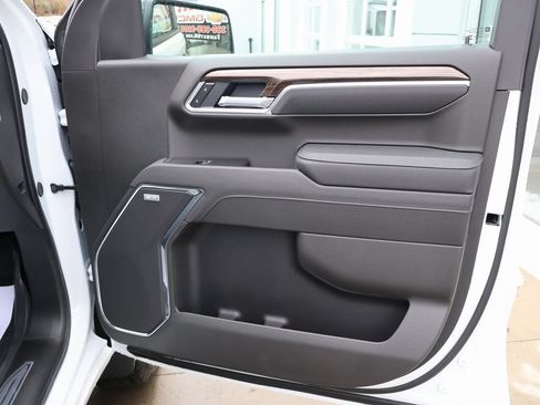 New 2026 Chevrolet Silverado 1500 LT Trail Boss w/ LT Trail Boss Premium Package AWD/4WD image 40