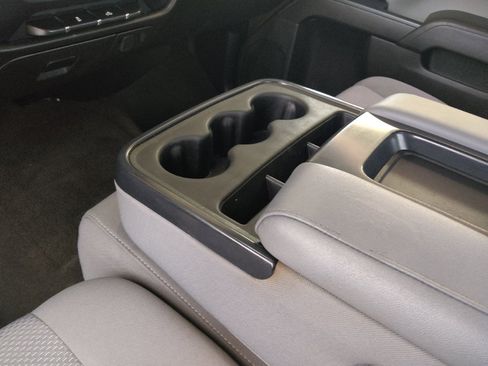 Used 2018 Chevrolet Silverado 1500 Custom w/ Custom Convenience Package RWD image 26