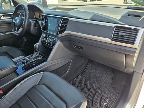 Used 2023 Volkswagen Atlas SEL Premium AWD/4WD image 24